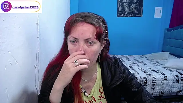 carolinhe  online show from March 2026 11:27:01 AM