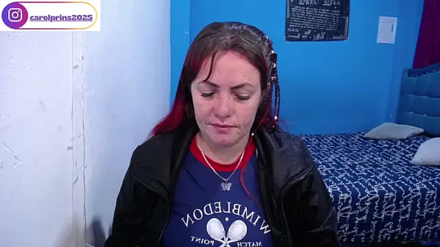 carolinhe  online show from April 2026 10:46:02 AM