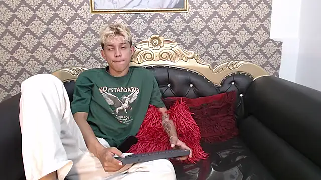 Sebas cat online show from September 2025 04:24:02 AM