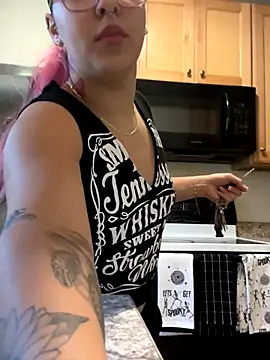 Snapshot of babykalirose chatting on October 2025 05:11:01 PM babykalirose online show from October 2025 05:11:01 PM