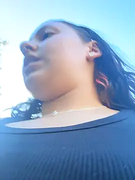 Snapshot of babykalirose chatting on October 2025 08:31:01 PM babykalirose online show from October 2025 08:31:01 PM