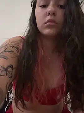 Snapshot of babykalirose chatting on October 2025 06:04:01 AM babykalirose online show from October 2025 06:04:01 AM