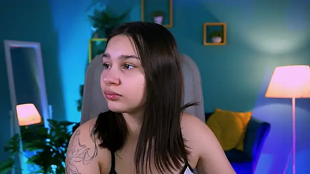 KimClarks  online show from December 2025 11:50:02 AM