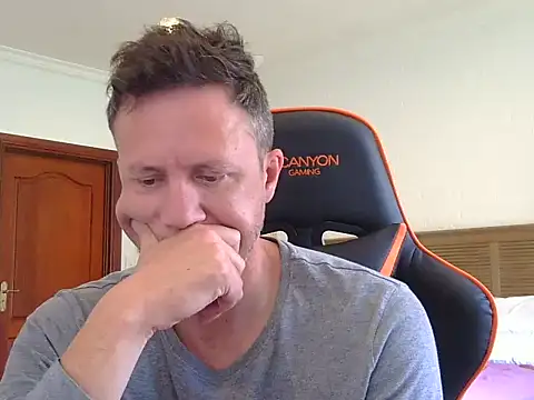 TroyDieselXXX online show from November 2025 05:39:01 AM