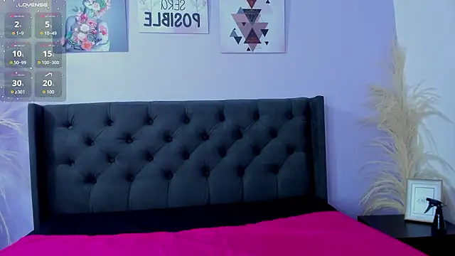 Snapshot of GiannaSlimJB chatting on March 2026 03:25:02 AM GiannaSlimJB online show from March 2026 03:25:02 AM