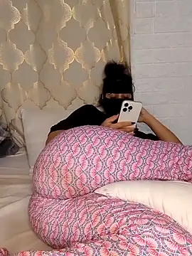 Snapshot of Samaarsexy23 chatting on November 2025 12:42:01 AM Samaarsexy23 online show from November 2025 12:42:01 AM