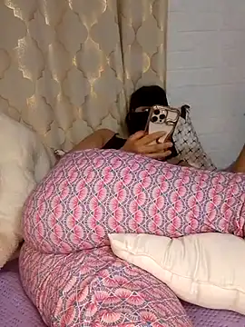 Snapshot of Samaarsexy23 chatting on December 2025 01:09:02 PM Samaarsexy23 online show from December 2025 01:09:02 PM