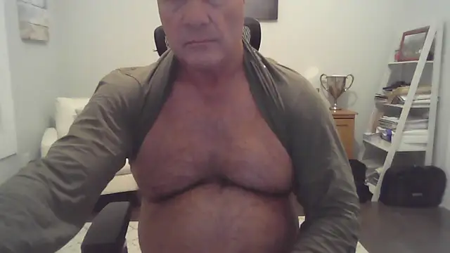 cyclone1212 online show from November 2025 10:15:01 AM