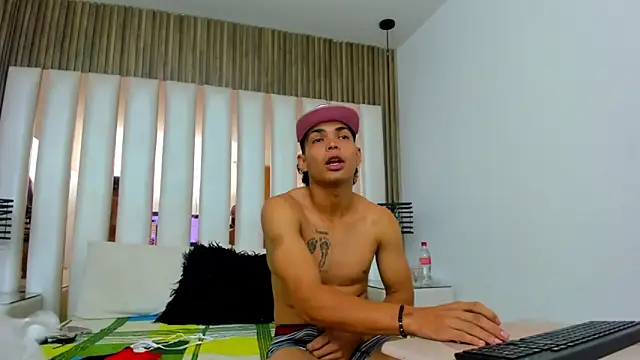 KailinANDrihky online show from October 2025 01:17:02 AM