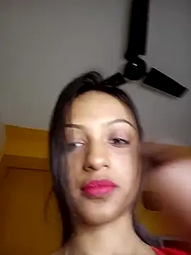 Snapshot of Your-Kitkat chatting on December 2025 08:47:02 PM Your-Kitkat online show from December 2025 08:47:02 PM