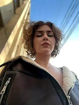 Snapshot of KellyKeler chatting on November 2025 12:19:02 PM KellyKeler online show from November 2025 12:19:02 PM