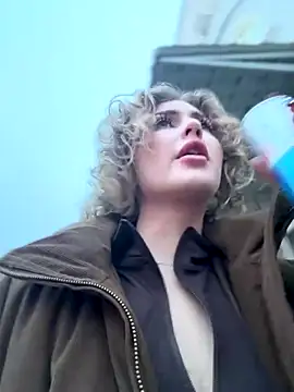 Snapshot of KellyKeler chatting on December 2025 01:40:01 PM KellyKeler online show from December 2025 01:40:01 PM