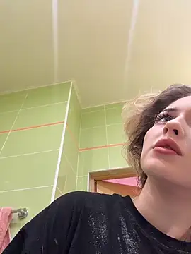 Snapshot of KellyKeler chatting on March 2026 10:54:01 AM KellyKeler online show from March 2026 10:54:01 AM