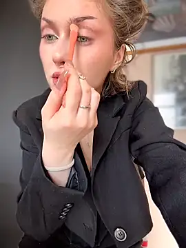 Snapshot of KellyKeler chatting on March 2026 10:11:01 AM KellyKeler online show from March 2026 10:11:01 AM