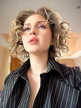 Snapshot of KellyKeler chatting on March 2026 10:09:02 AM KellyKeler online show from March 2026 10:09:02 AM