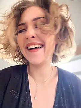 Snapshot of KellyKeler chatting on April 2026 10:16:01 AM KellyKeler online show from April 2026 10:16:01 AM