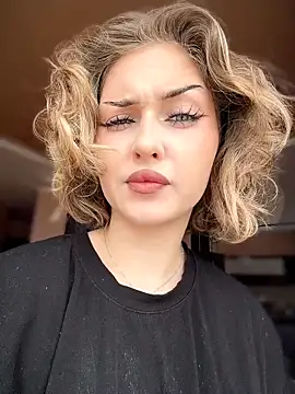 Snapshot of KellyKeler chatting on April 2026 10:34:01 AM KellyKeler online show from April 2026 10:34:01 AM