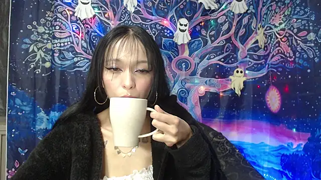 Zafira Mayeers online show from November 2025 07:00:01 AM