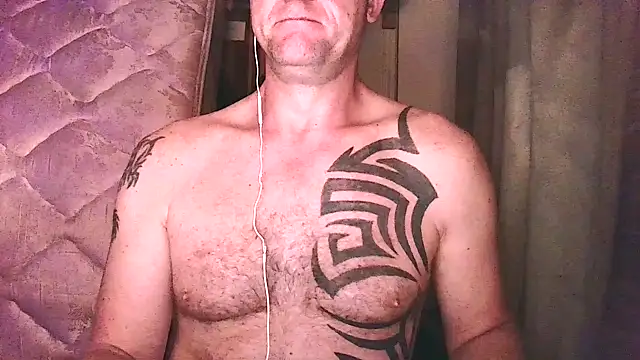 Snapshot of Yournaughty chatting on October 2025 06:32:02 AM Yournaughty online show from October 2025 06:32:02 AM