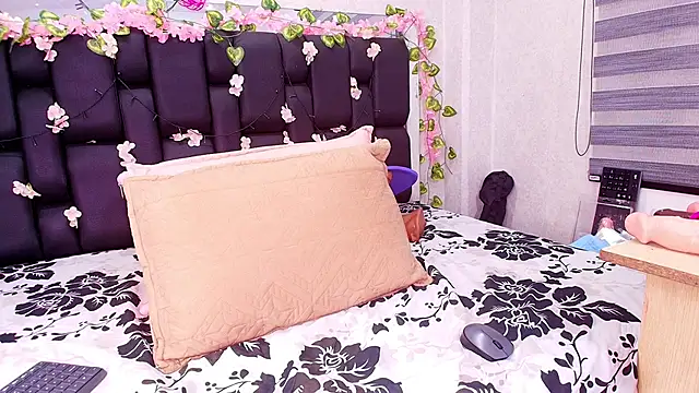 rubihops online show from September 2025 07:15:01 PM