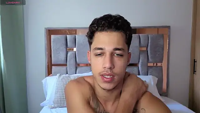 orionblaze69  online show from October 2025 10:21:02 PM
