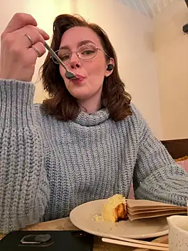 Snapshot of MissCharleyKnox chatting on February 2026 12:49:01 PM MissCharleyKnox online show from February 2026 12:49:01 PM