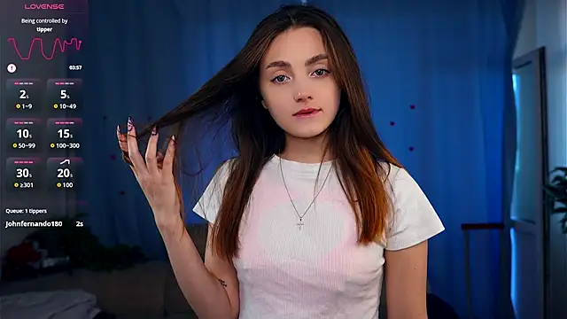 Snapshot of LoraDavi chatting on September 2025 07:30:01 AM LoraDavi online show from September 2025 07:30:01 AM