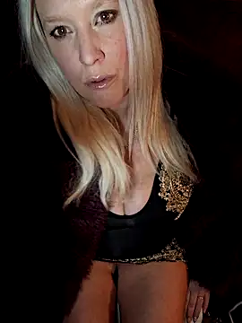 Bouncy-Bella28X online show from January 2026 10:46:02 PM