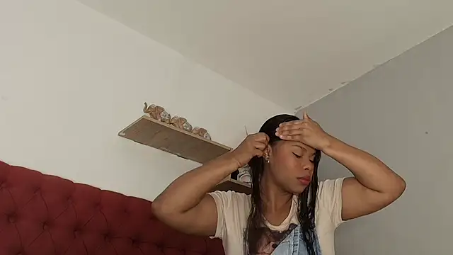 keyla mejia online show from April 2026 12:07:02 PM