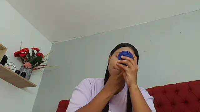 keyla mejia online show from May 2026 12:01:02 PM
