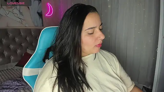 Snapshot of artemisa19 chatting on September 2025 02:16:02 AM artemisa19 online show from September 2025 02:16:02 AM