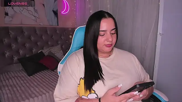 Snapshot of artemisa19 chatting on October 2025 01:14:02 AM artemisa19 online show from October 2025 01:14:02 AM