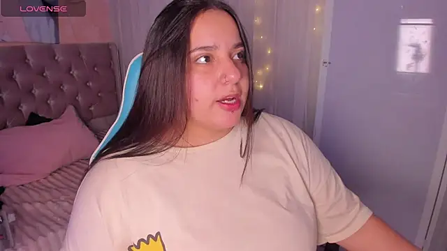 Snapshot of artemisa19 chatting on October 2025 05:30:01 AM artemisa19 online show from October 2025 05:30:01 AM