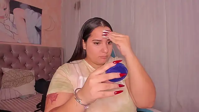 Snapshot of artemisa19 chatting on November 2025 01:33:02 AM artemisa19 online show from November 2025 01:33:02 AM