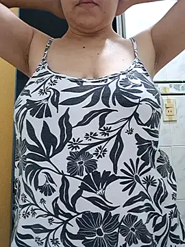 Snapshot of SweettyNaugthy chatting on November 2025 08:05:01 AM SweettyNaugthy online show from November 2025 08:05:01 AM