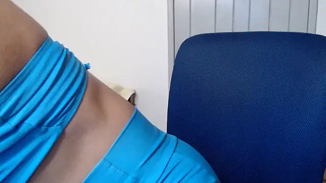 Snapshot of Stronggsexy chatting on December 2025 05:20:01 PM Stronggsexy online show from December 2025 05:20:01 PM