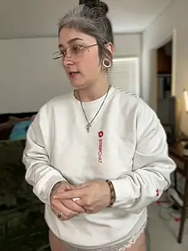 Alix Valentine online show from February 2026 05:07:02 PM