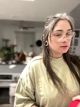 Alix Valentine online show from February 2026 05:02:02 PM