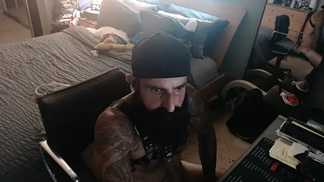 Snapshot of G_Stallion_MIA chatting on September 2025 04:45:02 AM G Stallion MIA online show from September 2025 04:45:02 AM