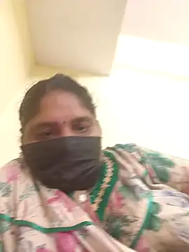 Snapshot of Villageanuty chatting on September 2025 11:10:01 AM Villageanuty online show from September 2025 11:10:01 AM