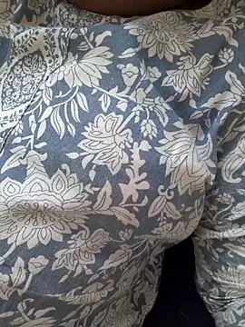 Snapshot of Villageanuty chatting on September 2025 10:06:02 AM Villageanuty online show from September 2025 10:06:02 AM