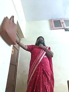 Snapshot of Villageanuty chatting on September 2025 07:10:02 AM Villageanuty online show from September 2025 07:10:02 AM