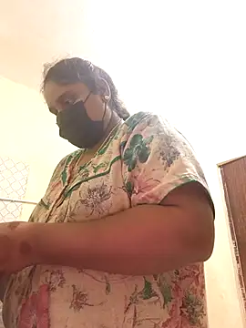 Snapshot of Villageanuty chatting on October 2025 06:58:02 AM Villageanuty online show from October 2025 06:58:02 AM