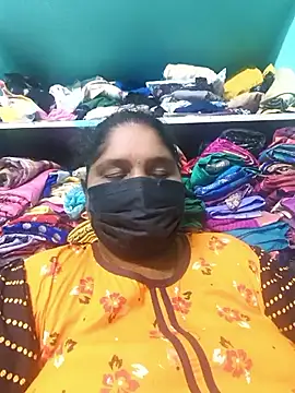 Villageanuty online show from April 2026 12:36:01 PM