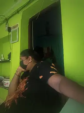 Villageanuty online show from May 2026 02:25:02 PM