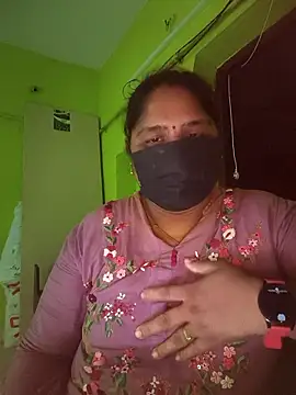 Villageanuty online show from May 2026 10:43:01 AM