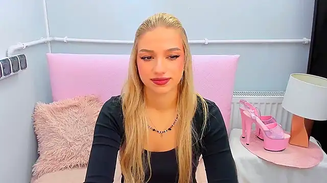 EvetteRose online show from October 2025 03:13:01 PM