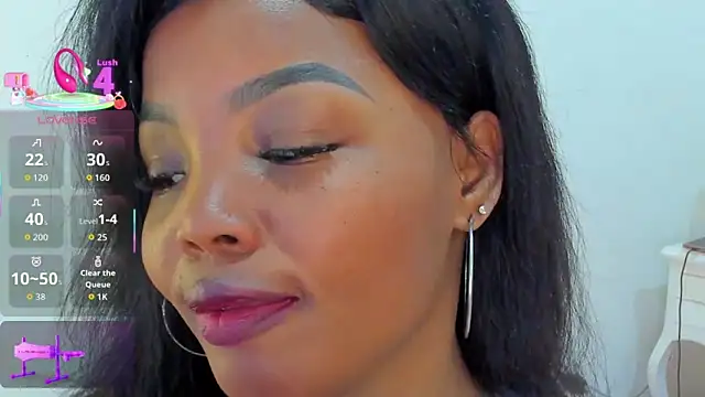 Snapshot of dakhota___ chatting on December 2025 10:55:01 AM dakhota online show from December 2025 10:55:01 AM