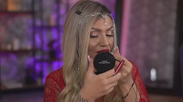 Snapshot of AlmaVelia chatting on September 2025 07:02:02 PM AlmaVelia online show from September 2025 07:02:02 PM