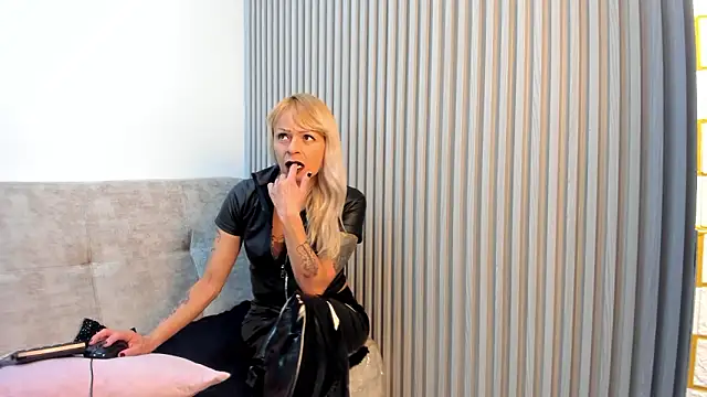 samanthajonexxx online show from February 2026 04:22:02 PM